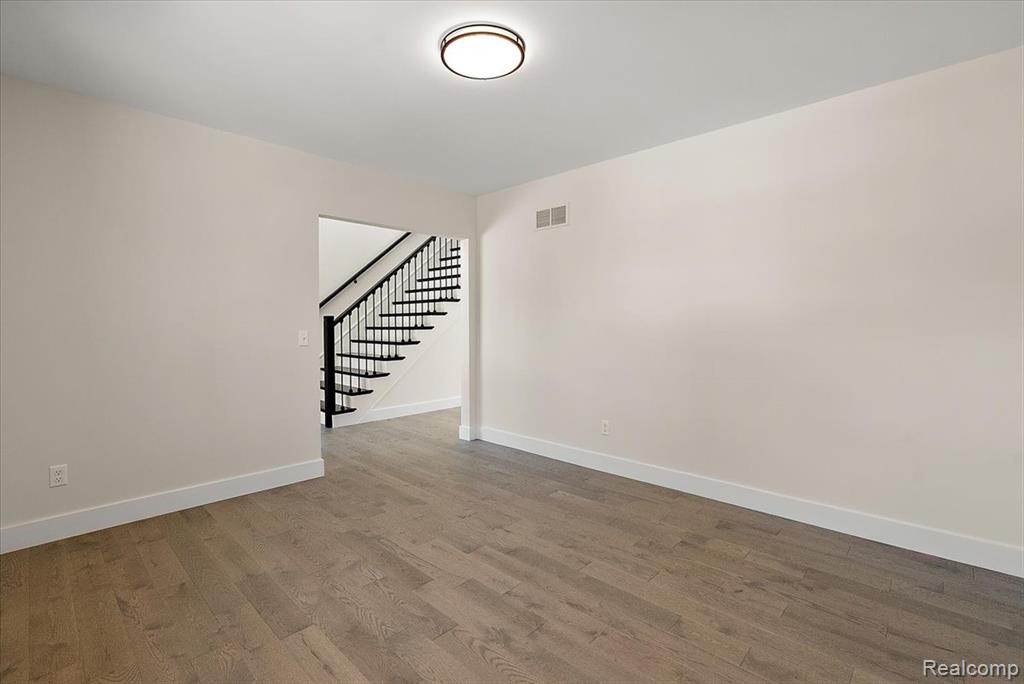 47515 Vanker Avenue, Shelby Twp, MI 48317 — Photo 19