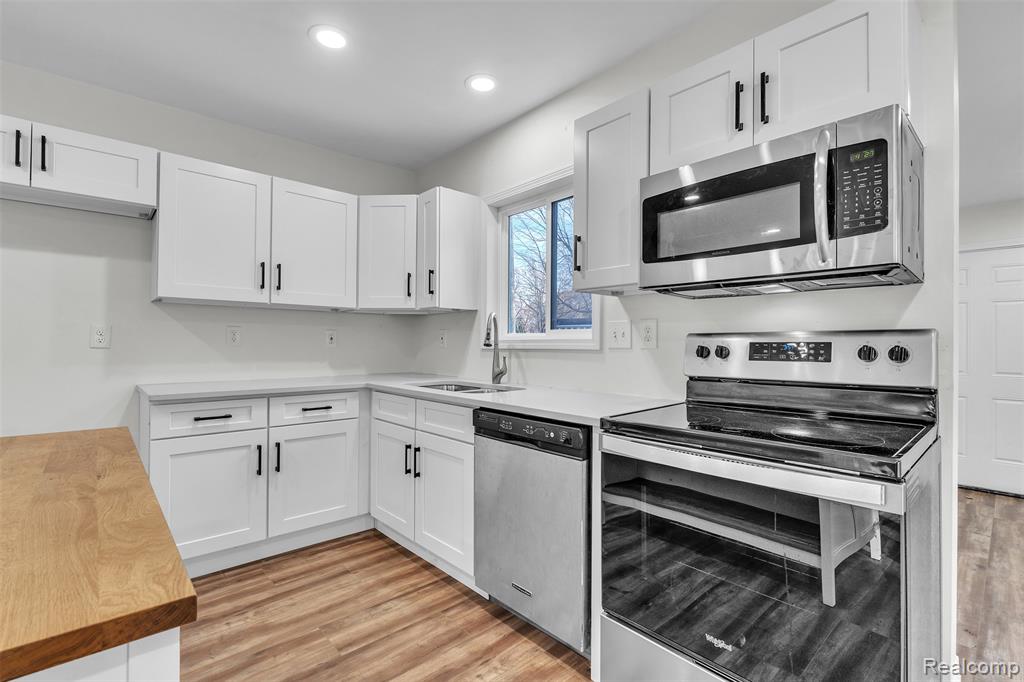 8165 Leonard Drive, Holly, MI 48442 — Photo 9