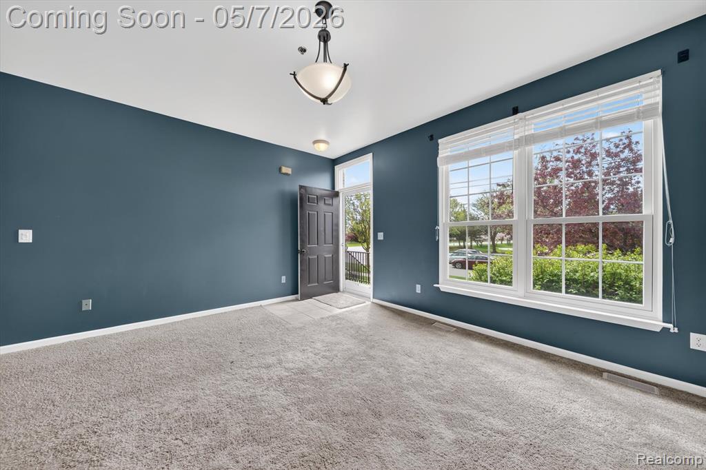43027 Strand Drive, Sterling Heights, MI 48313 — Photo 9