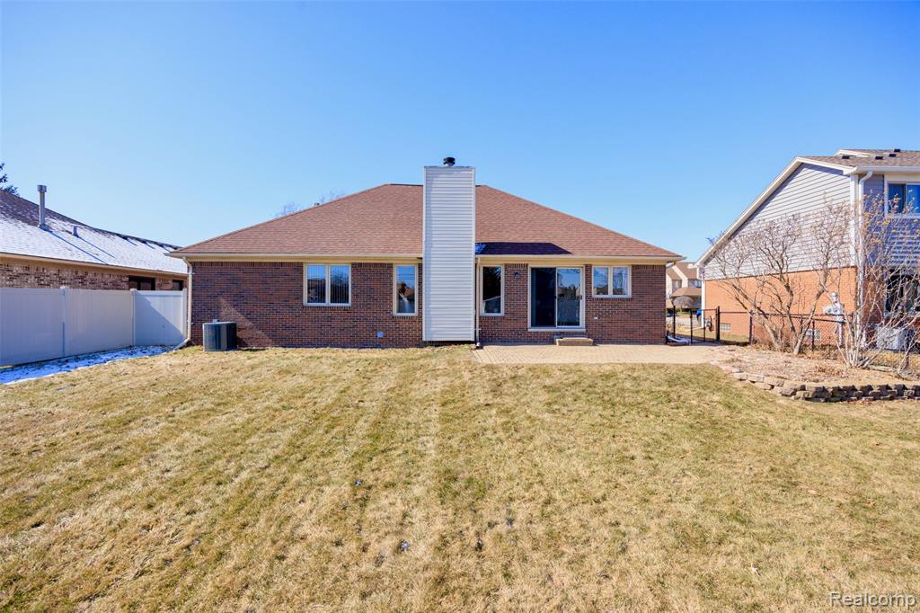 53198 Spurry Lane, Chesterfield, MI — Photo 36