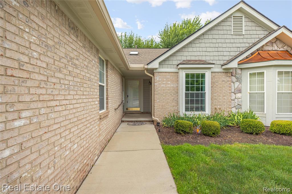 41432 Haggerty Woods Court, Canton, MI 48187 — Photo 4