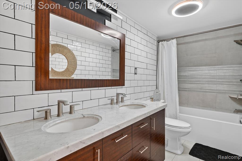 12078 Mantawauka Drive, Fenton, MI 48430 — Photo 22