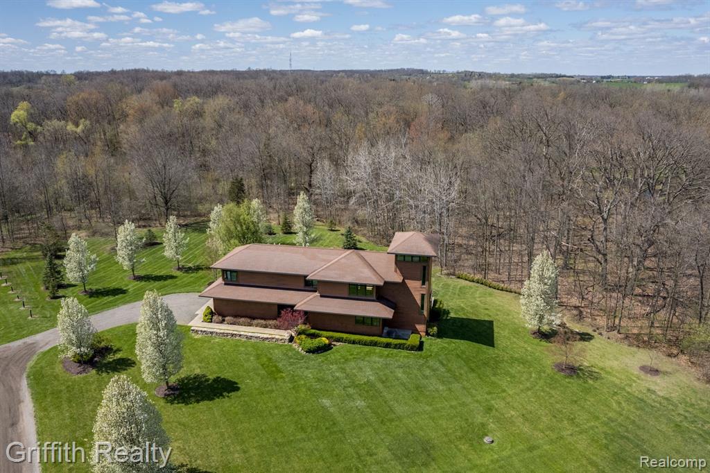 8104 PARKER Road, Saline, MI 48176 — Photo 33