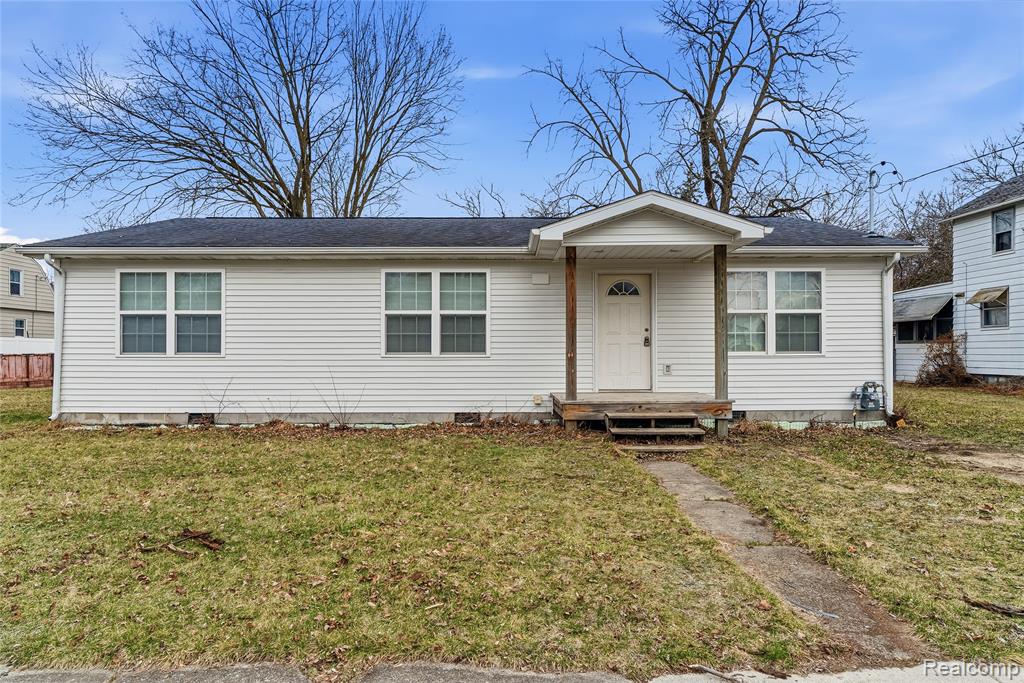 137 S Andre Street, Saginaw, MI 48602 — Photo 4
