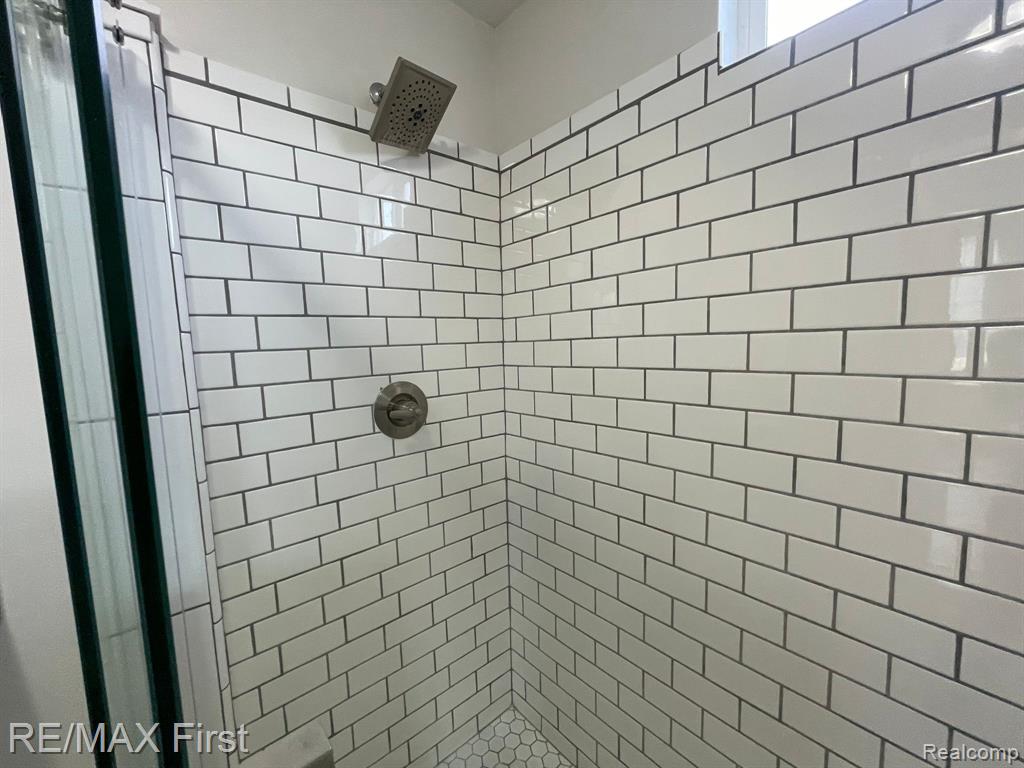 5268 AVERY Street, Detroit, MI 48208 — Photo 16