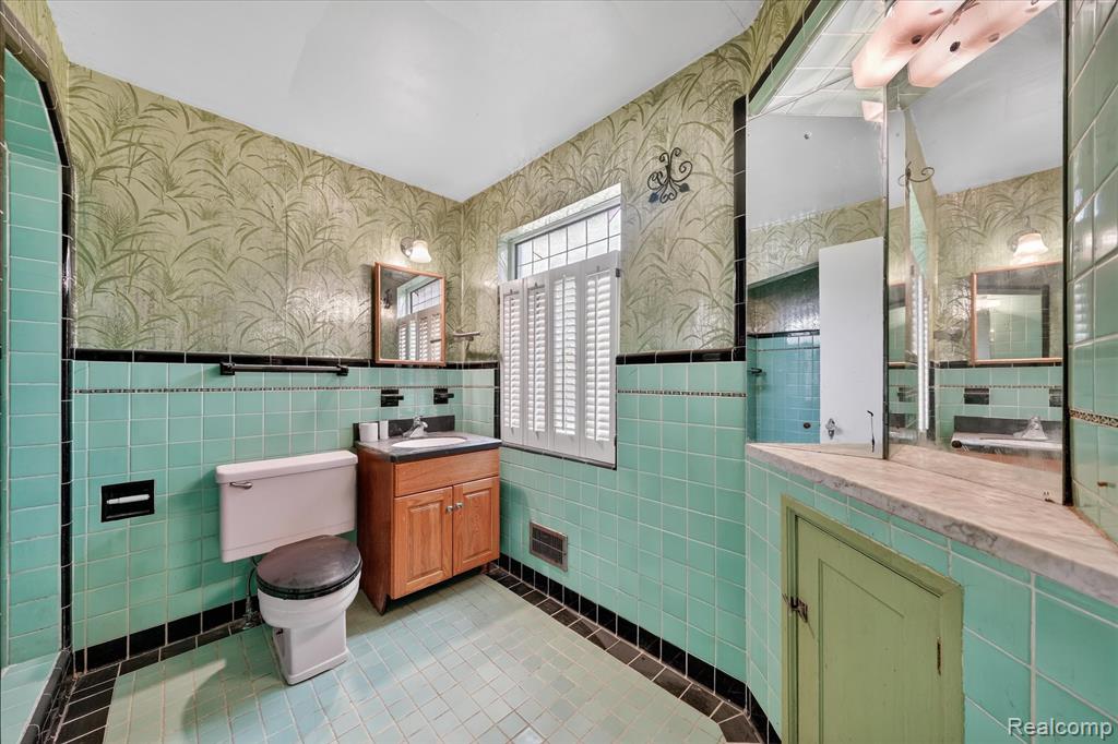 19921 Warrington Drive, Detroit, MI 48221 — Photo 32