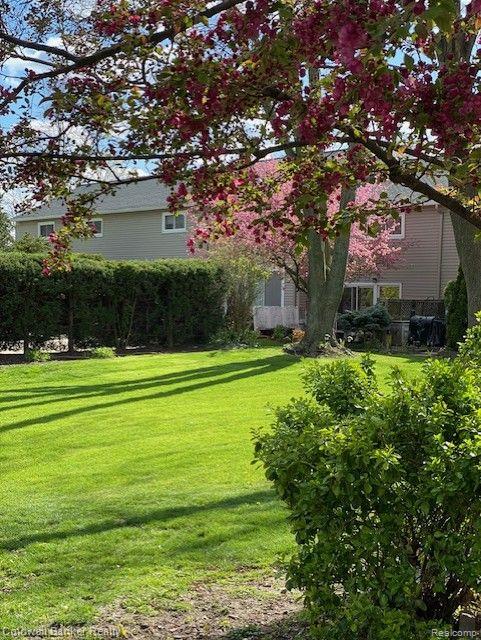 817 E Kirts Boulevard, Troy, MI 48084 — Photo 31