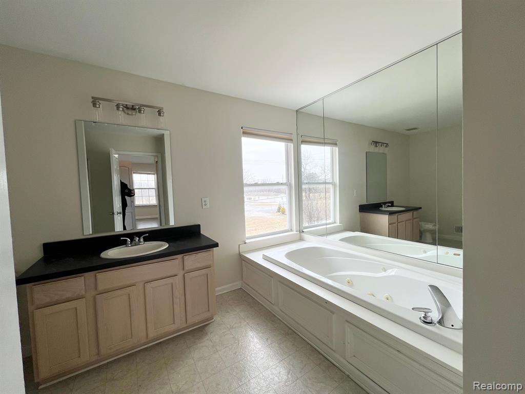 4749 HICKORY POINTE Boulevard, Ypsilanti, MI 48197 — Photo 20