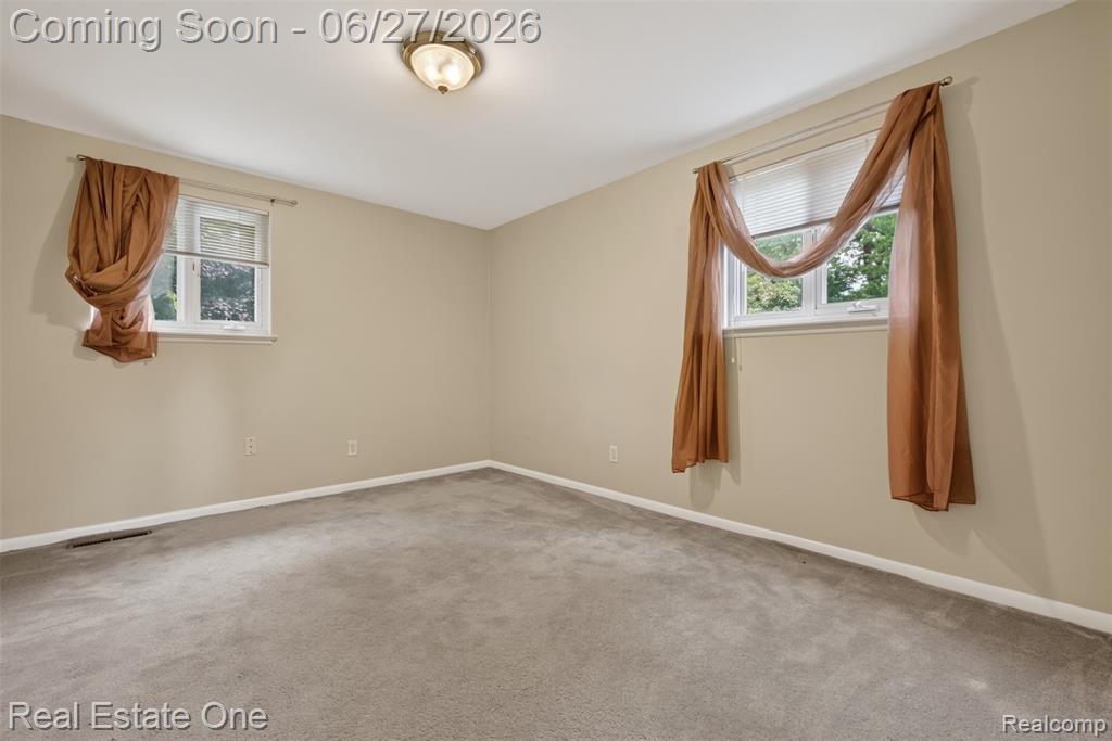 10379 Hegel Road, Goodrich Vlg, MI — Photo 26