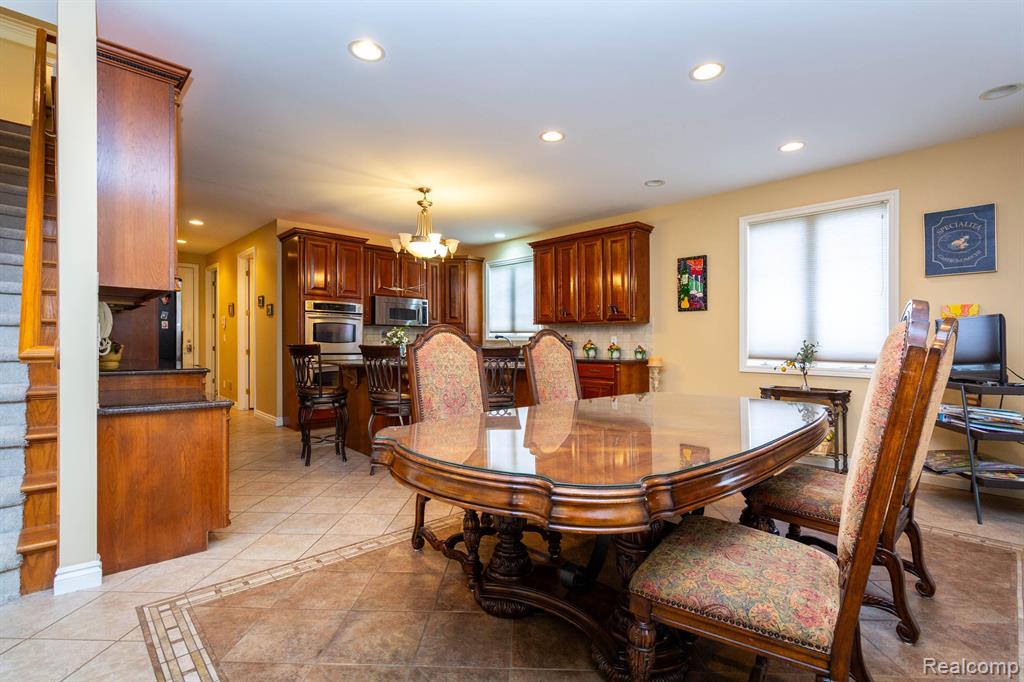 49759 Lakebridge Drive, Shelby Twp, MI 48315 — Photo 13