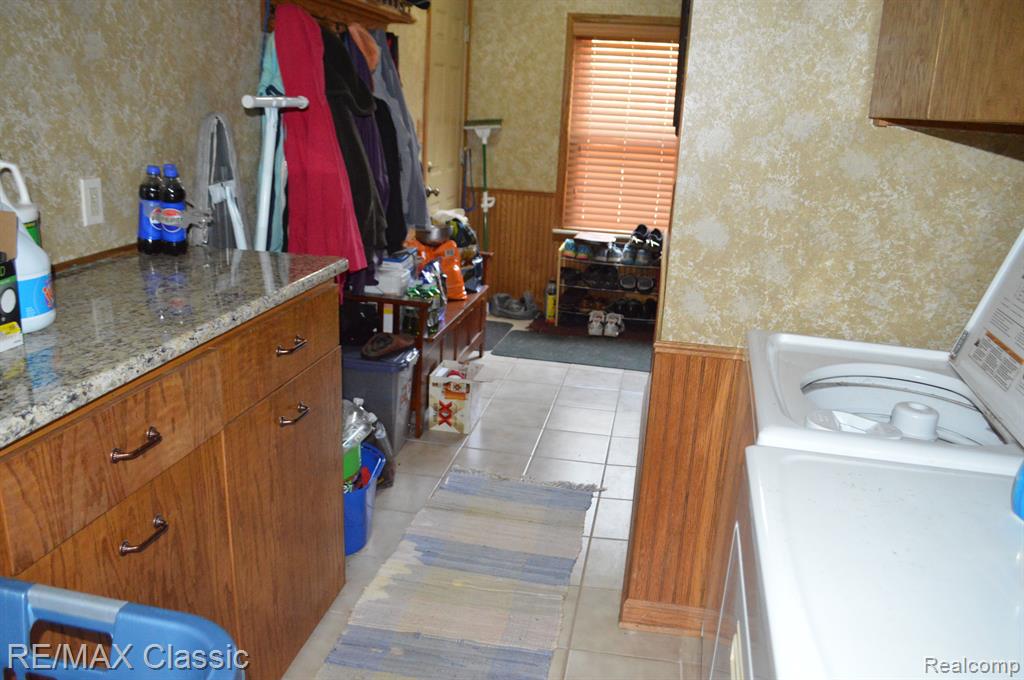 56000 9 MILE Road, South Lyon, MI 48178 — Photo 29