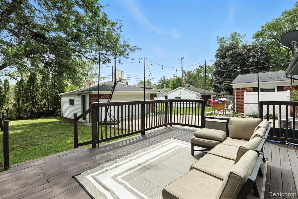 678 Shenandoah Drive, Clawson, MI — Photo 4