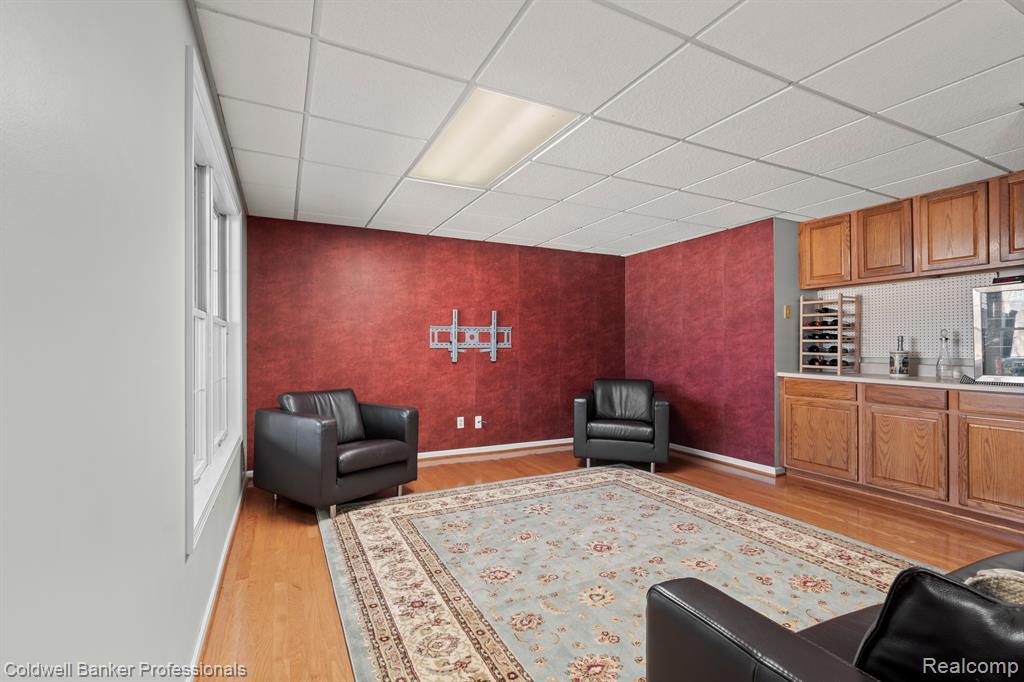 6253 7 MILE Road, South Lyon, MI 48178 — Photo 37