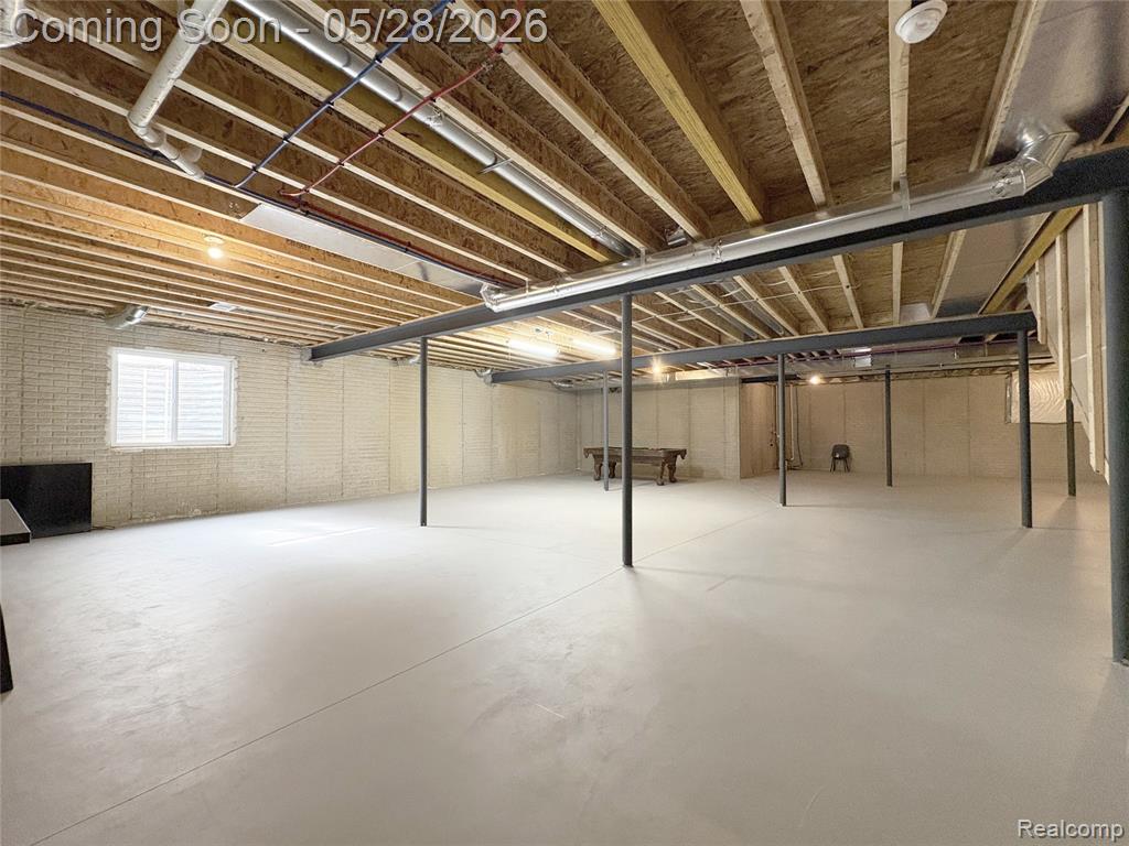 54311 Lawson Creek Drive, Utica, MI 48316 — Photo 33