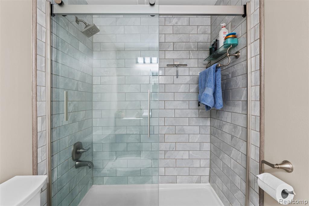 42258 Norwood Court, Wayne, MI 48167 — Photo 19