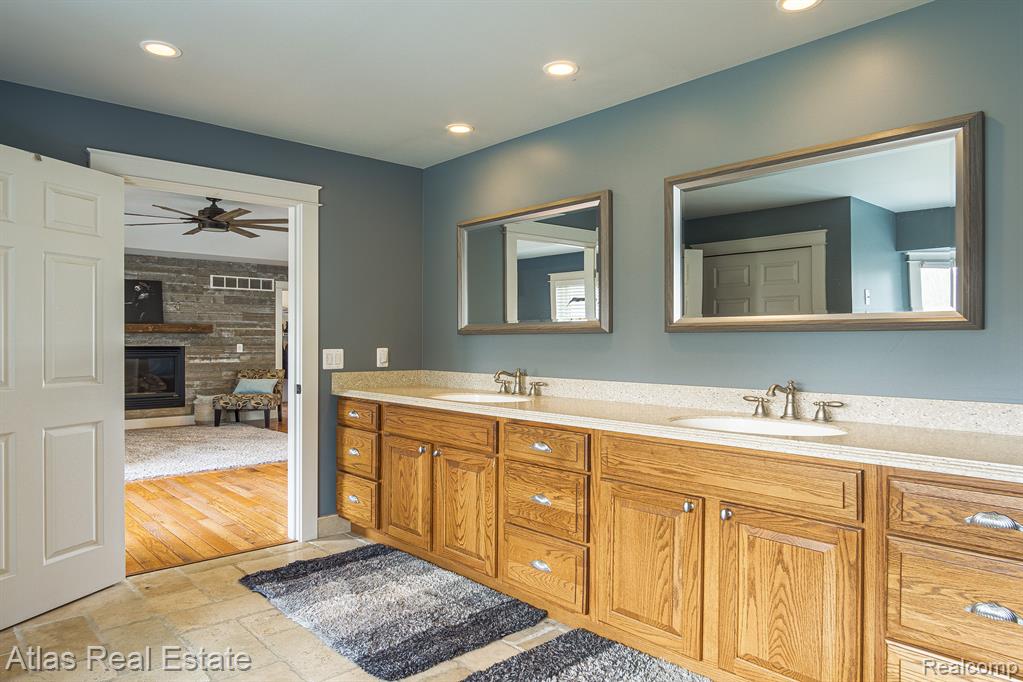 2716 LAKE GEORGE Road, Leonard, MI 48367 — Photo 65
