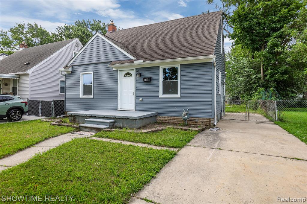629 LEBLANC Street, Lincoln Park, MI 48146 — Photo 4