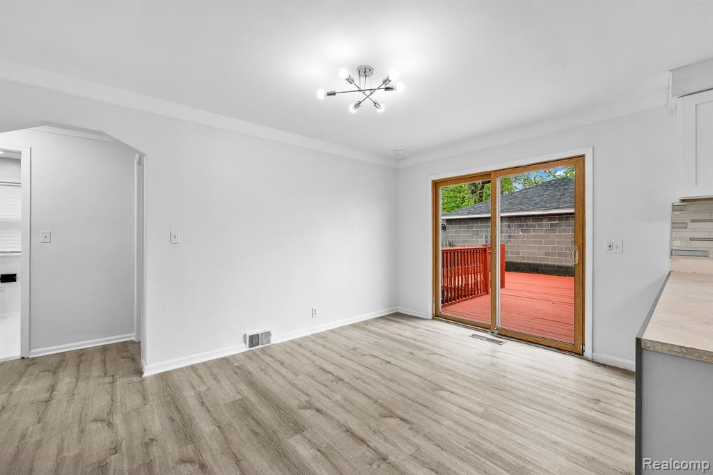 839 E HAYES Avenue, Hazel Park, MI 48030 — Photo 11