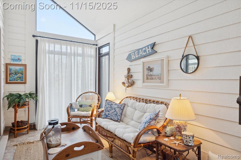 909 Tartan Trail, Bloomfield Hills, MI 48304 — Photo 16