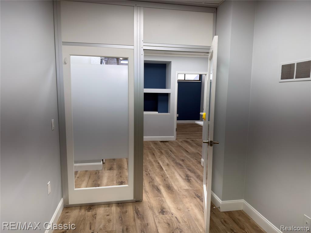 8528 N Canton Center Road, Canton, MI 48187 — Photo 9