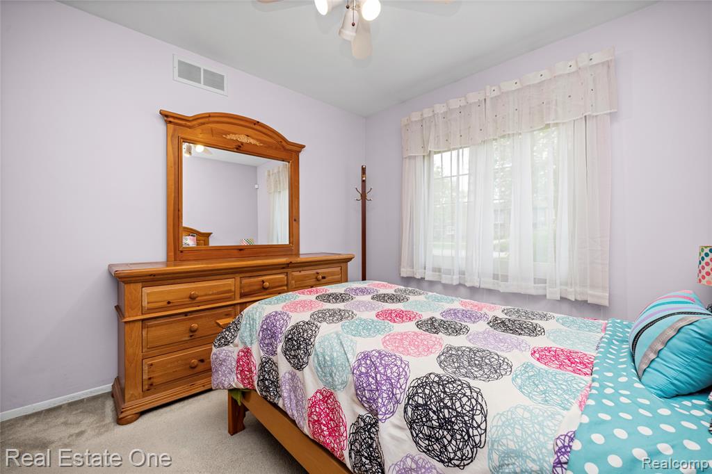 27586 David Givens Street, Warren, MI 48092 — Photo 33