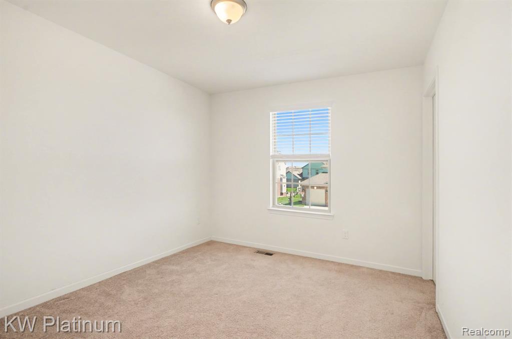 55321 Demaret Drive, Macomb, MI 48042 — Photo 28