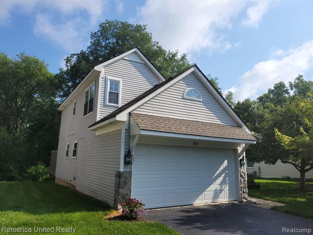 971 RIKKI ANN, Wixom, MI 48393 — Photo 31
