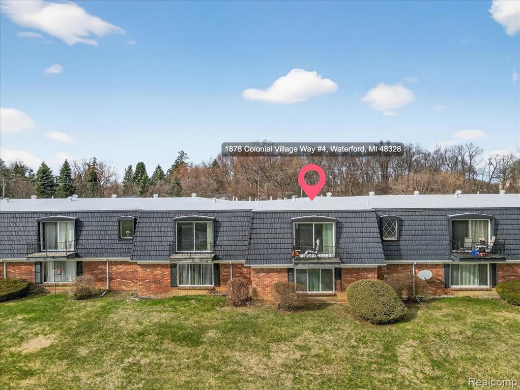 1878 Colonial Village Way, 4, Waterford, MI 48328 — Photo 32