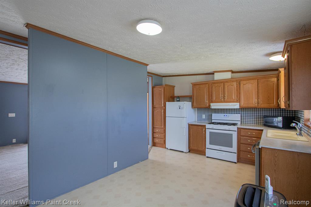 2993 Clifford Road, MI — Photo 5
