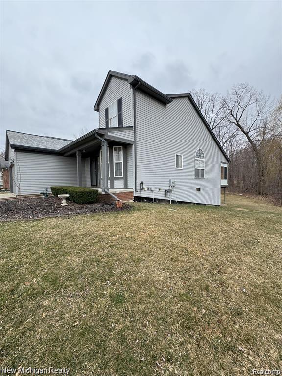 5191 SANDALWOOD Circle, Grand Blanc, MI 48439 — Photo 2
