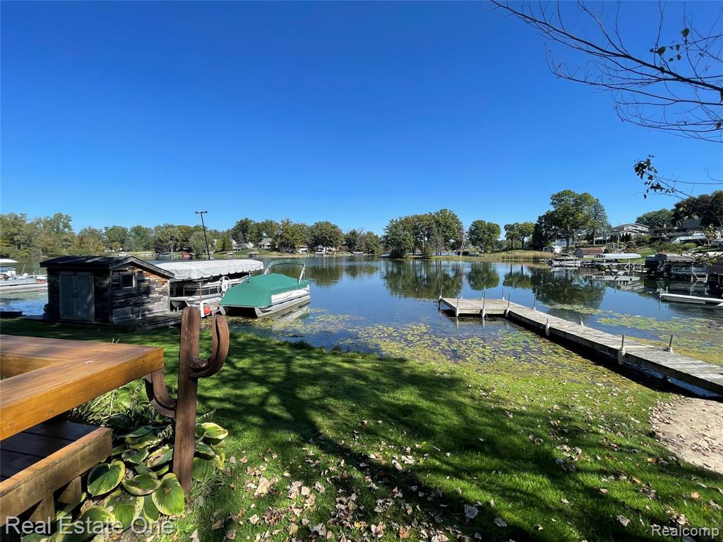 10438 King Road, Davisburg, MI 48350 — Photo 5