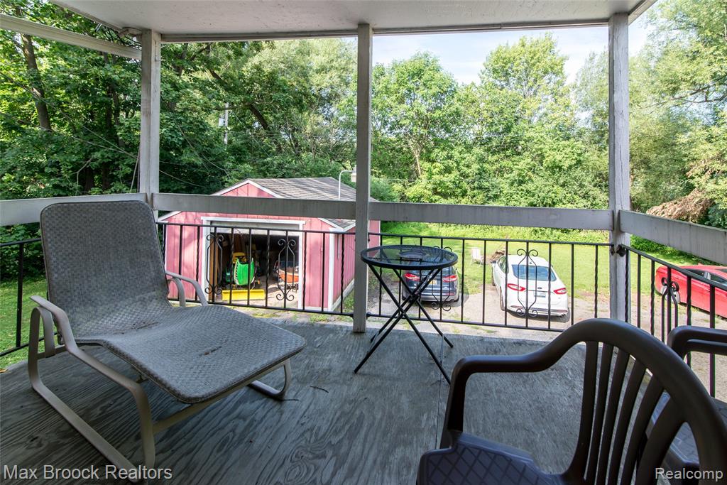 465 Robert Court, Auburn Hills, MI 48326 — Photo 10