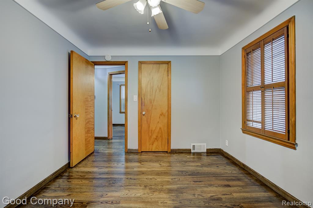 464 MORAN Road, Grosse Pointe Farms, MI 48236 — Photo 25