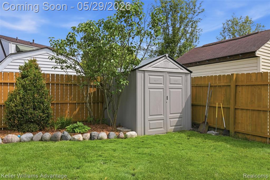 42505 Saltz Road, Canton, MI 48187 — Photo 43