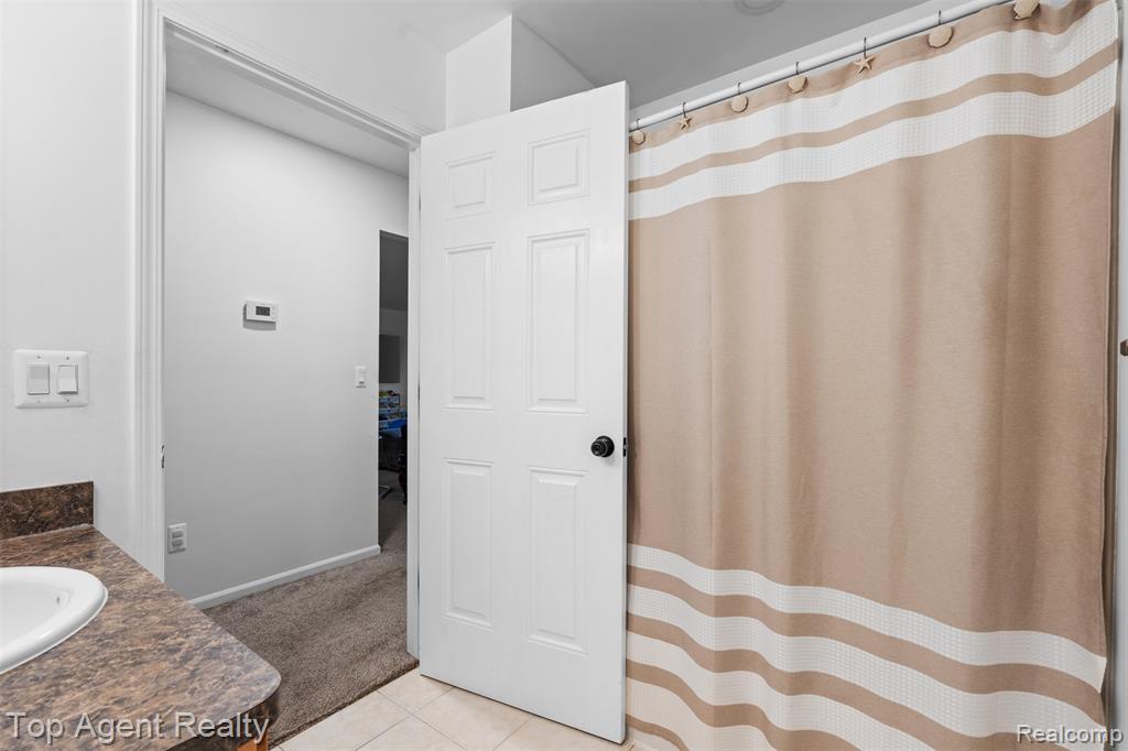 45512 Hidden View Court, Utica, MI 48315 — Photo 22