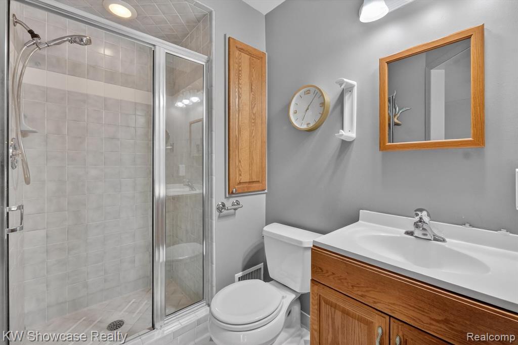 39995 Brylor Court, Clinton Twp, MI 48038 — Photo 29