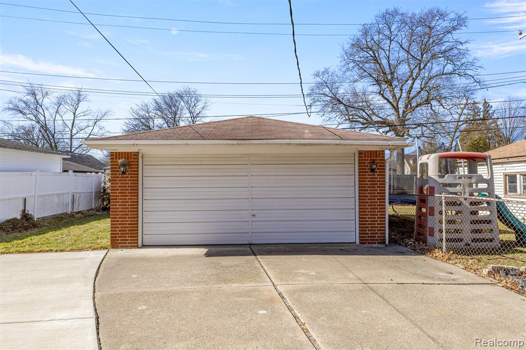 4142 Gertrude Street, Dearborn Heights, MI 48125 — Photo 38