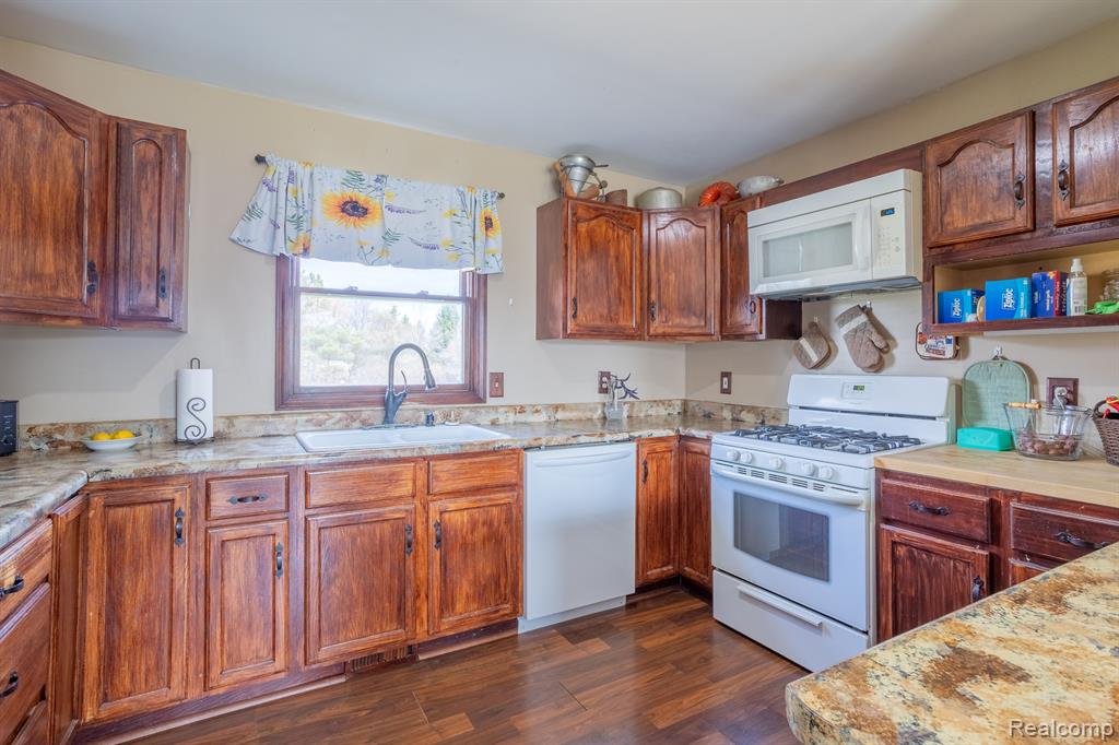 4945 FISHER Road, Burtchville, MI 48059 — Photo 6