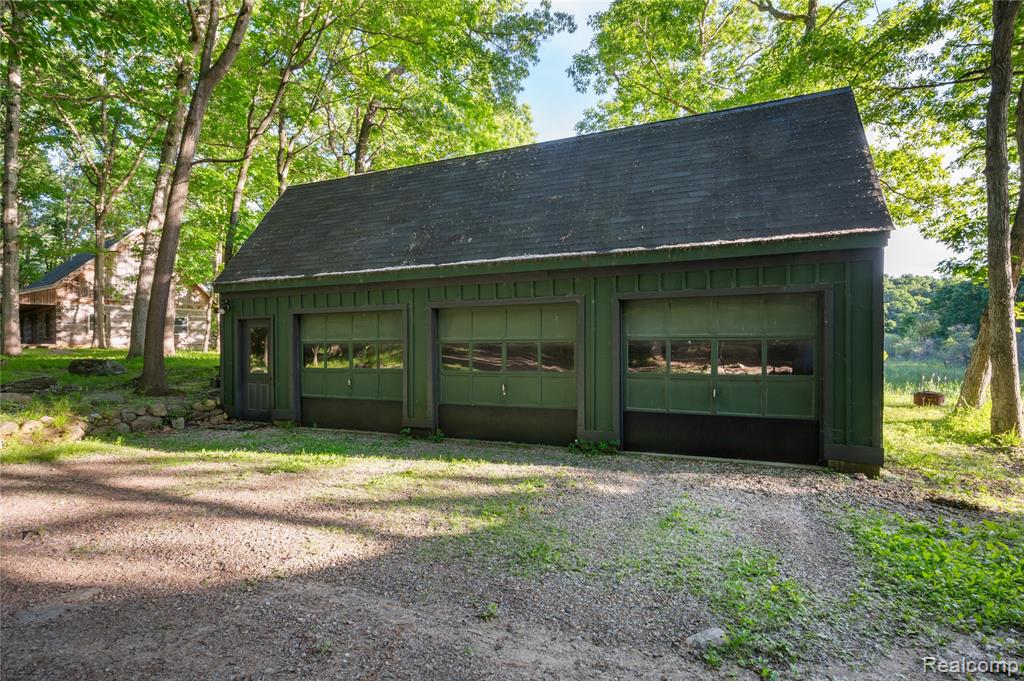 1653 INDIAN GARDEN Lane, Milford, MI 48380 — Photo 66