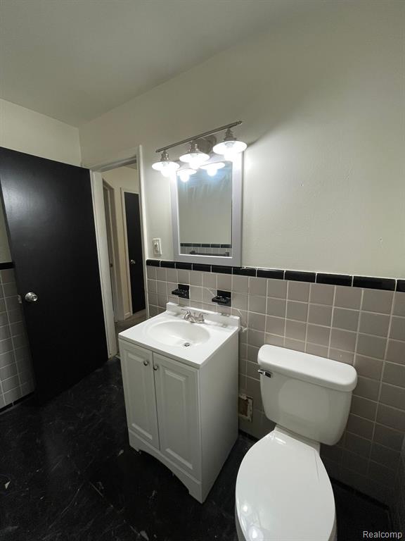 9375 PENROD Street, Detroit, MI 48228 — Photo 41