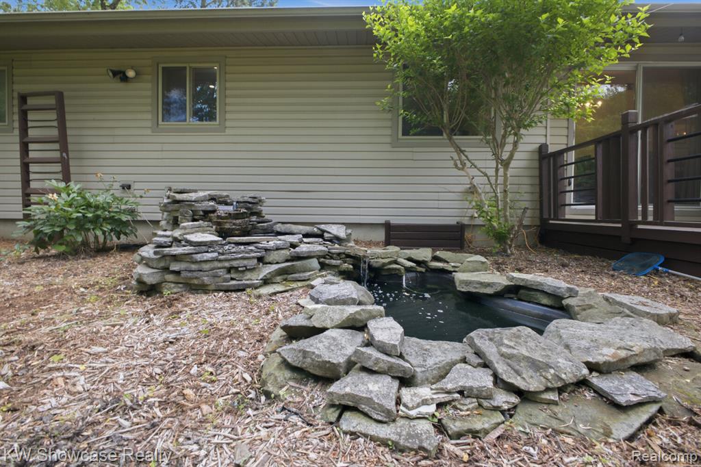 1659 Lockwood, Highland, MI 48356 — Photo 25