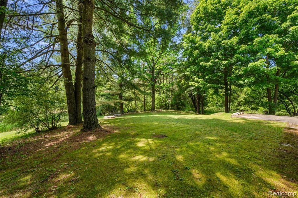 5836 Ewalt Road, Imlay City, MI 48444 — Photo 17