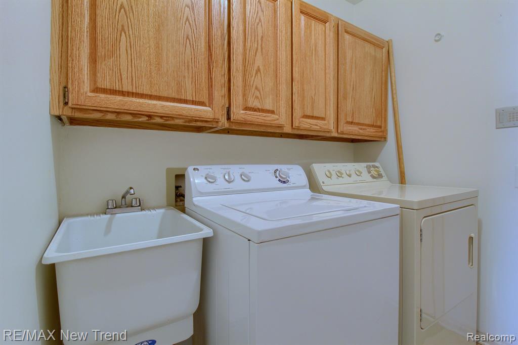 45331 COURTVIEW Trail, Novi, MI — Photo 14