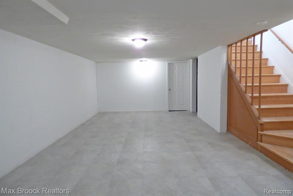 5291 DEEP WOOD Road, Bloomfield Hills, MI 48302 — Photo 19