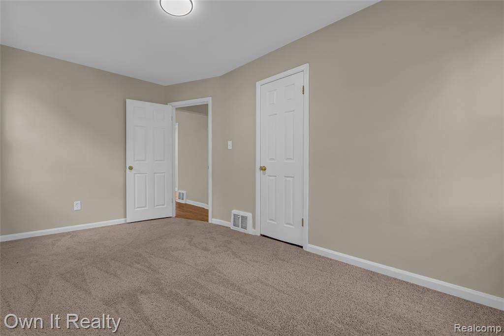 16575 Asbury Park, Detroit, MI 48235 — Photo 15