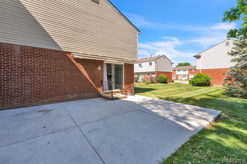 8126 Farnum Avenue, Warren, MI 48093 — Photo 25