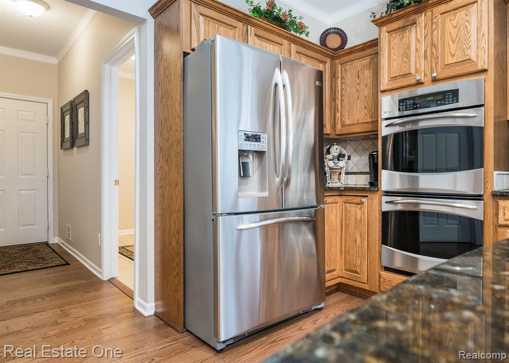 54035 Scarboro Way, Shelby Twp, MI 48316 — Photo 14