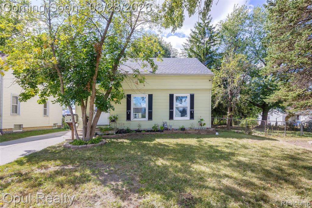 17520 Matthews Street, Riverview, MI 48193