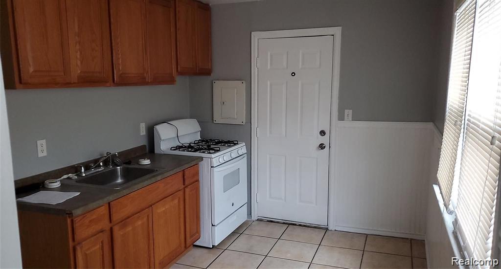 7259 Orchard Avenue, Warren, MI 48091 — Photo 2