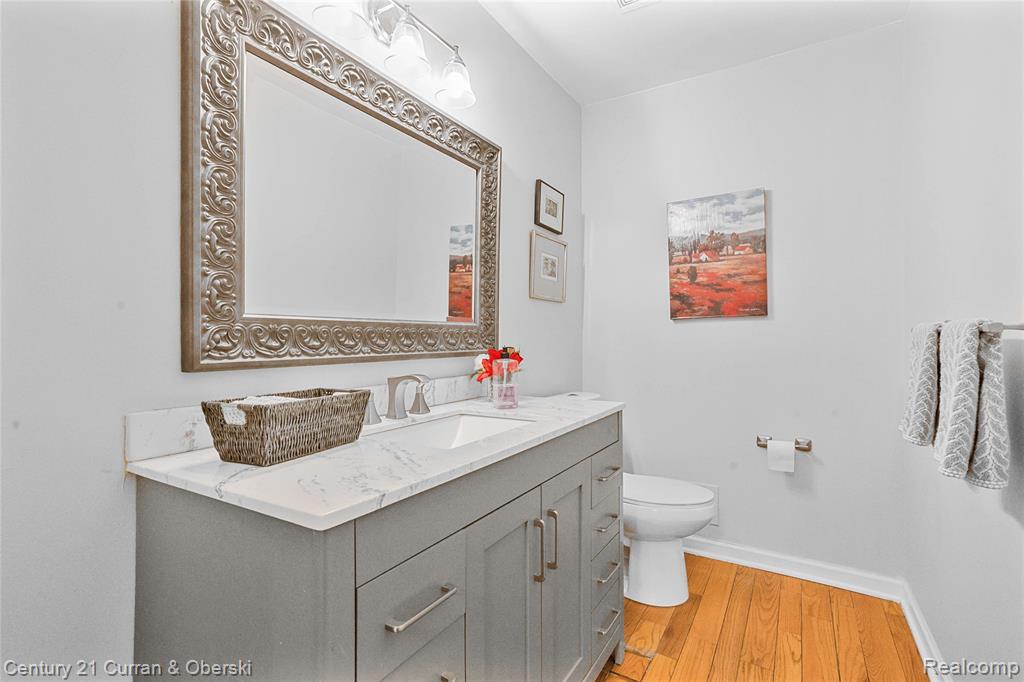 5994 Glen Eagles Drive, West Bloomfield, MI 48323 — Photo 11